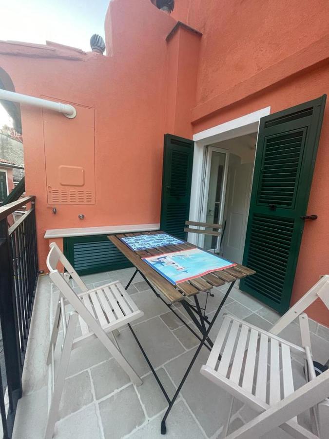 Suite Ventidue - Fronte Mare Lerici Buitenkant foto