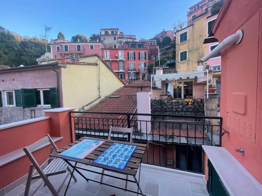 Suite Ventidue - Fronte Mare Lerici Buitenkant foto