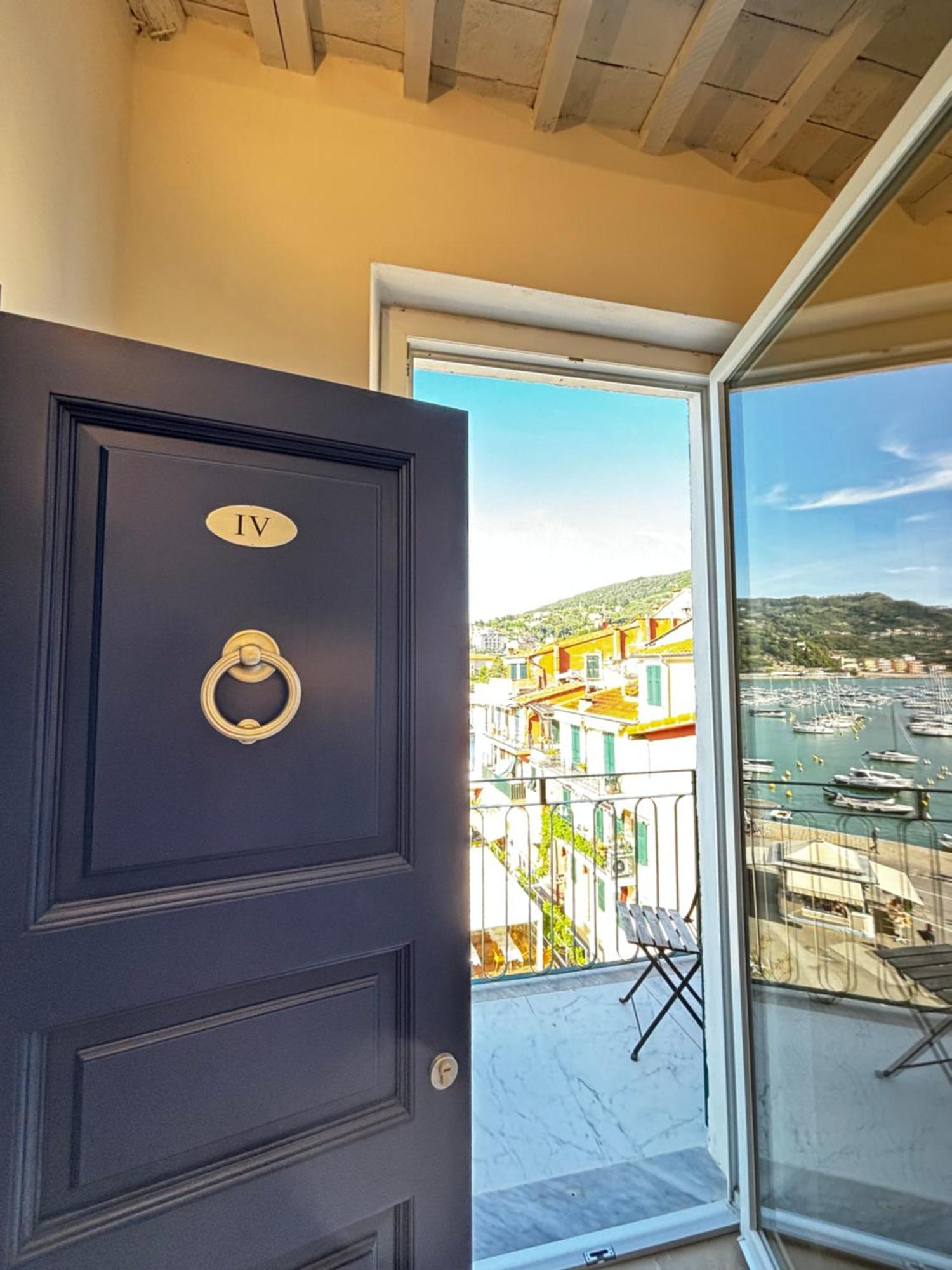 Suite Ventidue - Fronte Mare Lerici Buitenkant foto
